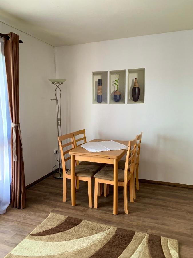 Velencei Vadregenyes Vendeghaz Villa Exterior photo